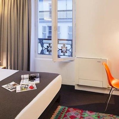 Hotel Maxim Folies Paris